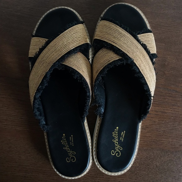 Seychelles Jasmine Sandal Black and Gold - Picture 3 of 4